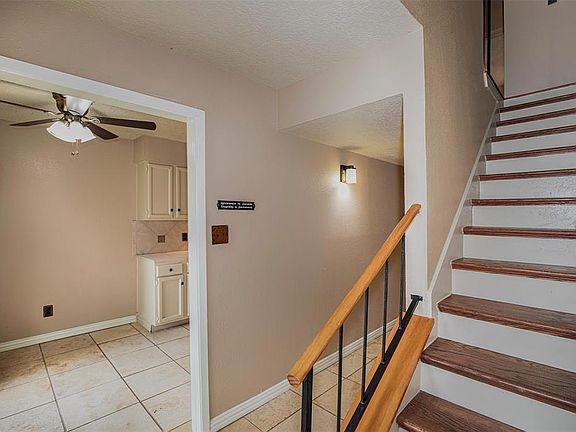 4th image of 1901 Miramar Green St