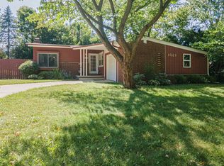 1021 Norwich Dr, Troy, MI 48084