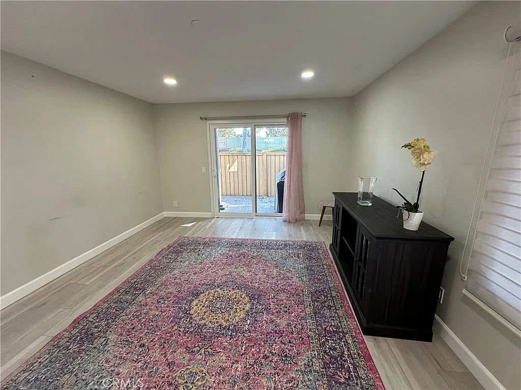 1 bed, 715 sqft, $2,500 — Photo 3