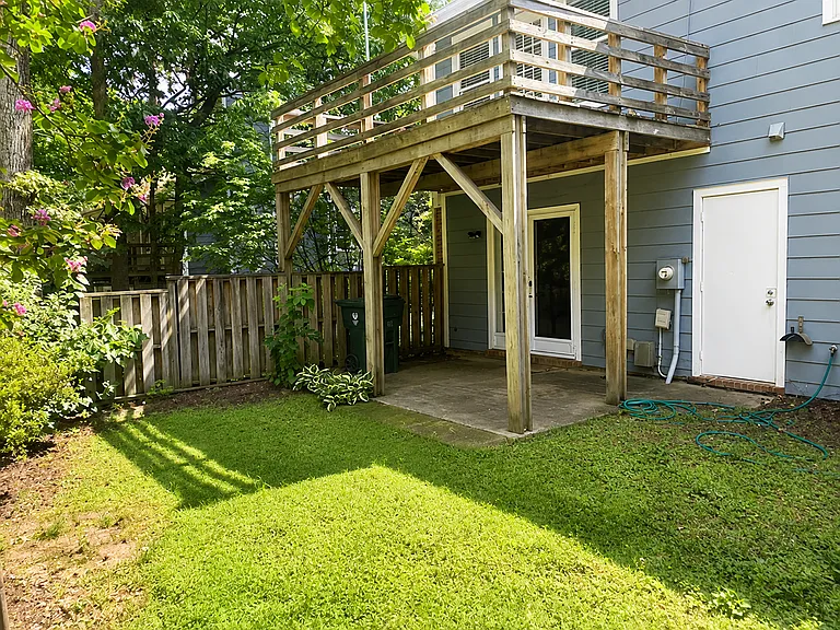 1418 Mapleside Ct — Photo 25