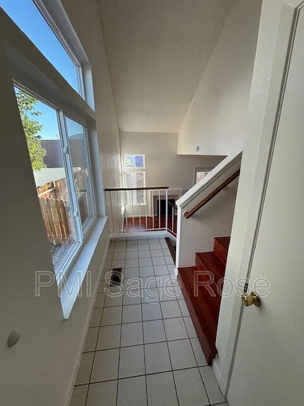 2 bed, 2.5 bath, 1300 sqft, $2,150 — Photo 2