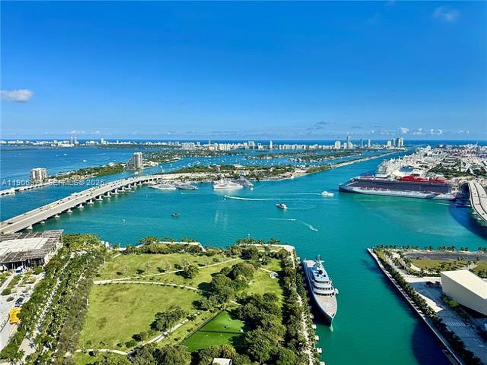 1st image of 900 Biscayne Blvd APT 5005