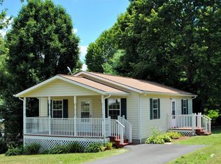 98 4th St, Dublin, VA 24084