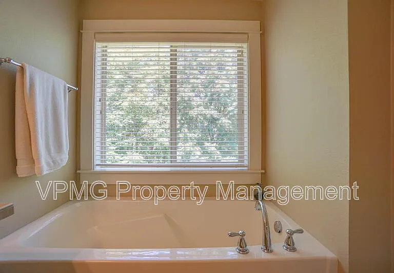 2835 Nw Hl — Photo 41