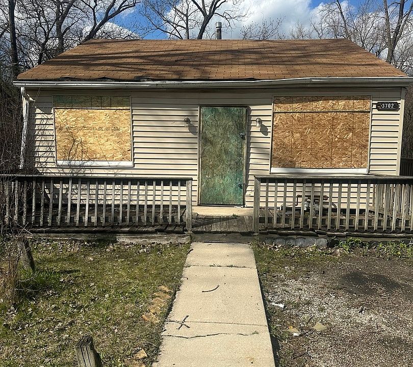 1st image of 3702 Lincoln Ln E
