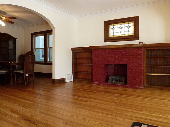 4th image of 818 Wesley Ave
