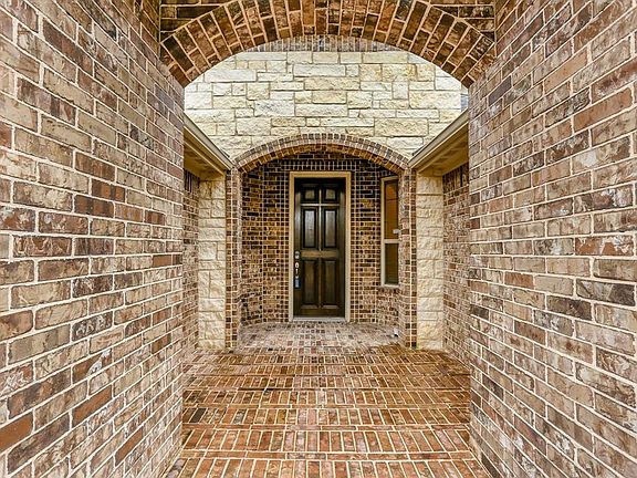 3rd image of 11510 Carisio Ct
