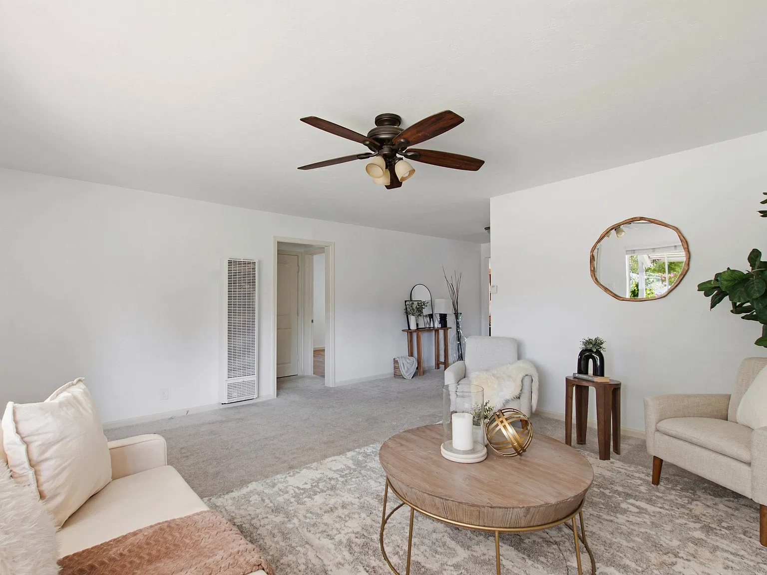 2 bed, 1132 sqft, $2,200 — Photo 3