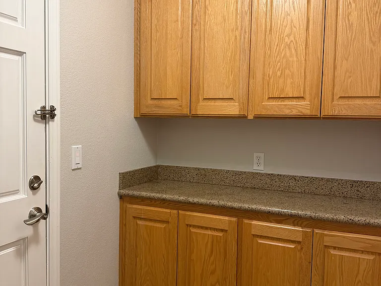 1003 Live Oak Ter — Photo 11
