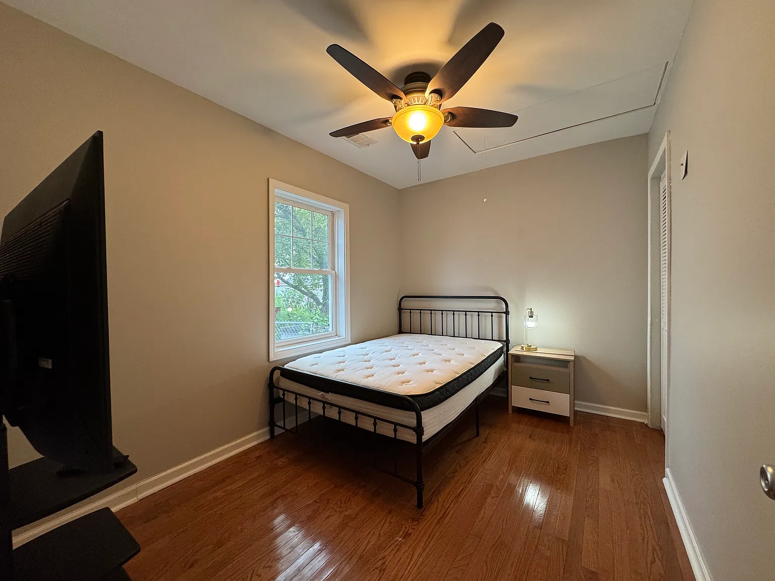 23448 Hoover Ave — Photo 4
