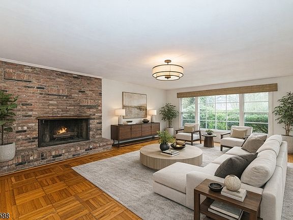 5th image of 6 Van Duyne Rd