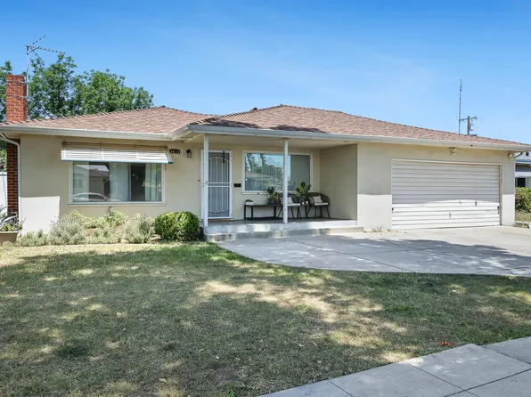 3913 E Fountain Way, Fresno, CA 93726