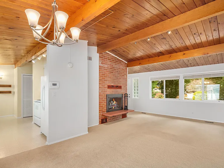 1848 W Lake Sammamish Pkwy SE — Photo 7