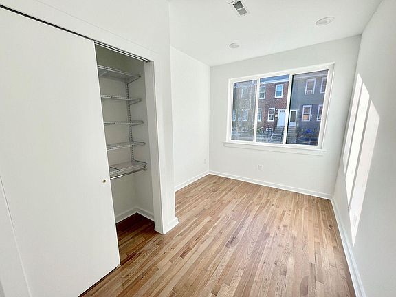 5th image of 2151 N Franklin St #1
