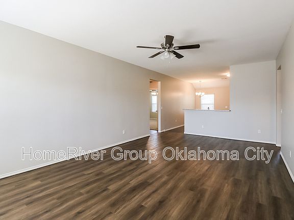 5th image of 3401 SE 94th St