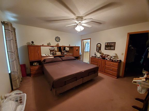 5th image of 905 Cypress Dr