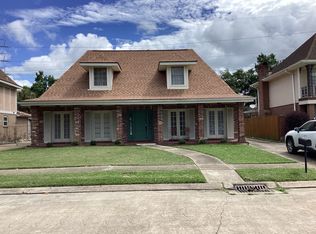 14 Yellowstone Dr, New Orleans, LA 70131