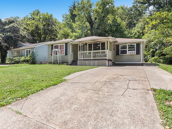 5th image of 621 Eiserman Avenue