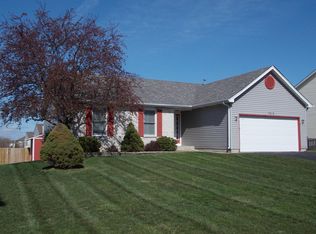 1312 Butterfield Ln, Zion, IL 60099