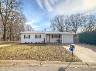 1403 Ozark Dr, Neosho, MO 64850