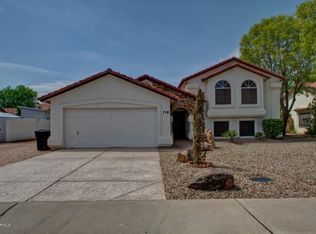 718 S Winthrop Cir, Mesa, AZ 85204
