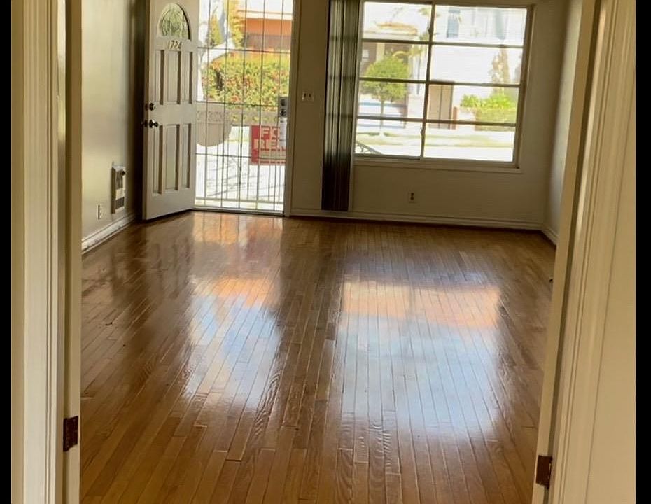 2nd image of 1724 Washington Ave #1