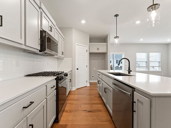 7th image of this home