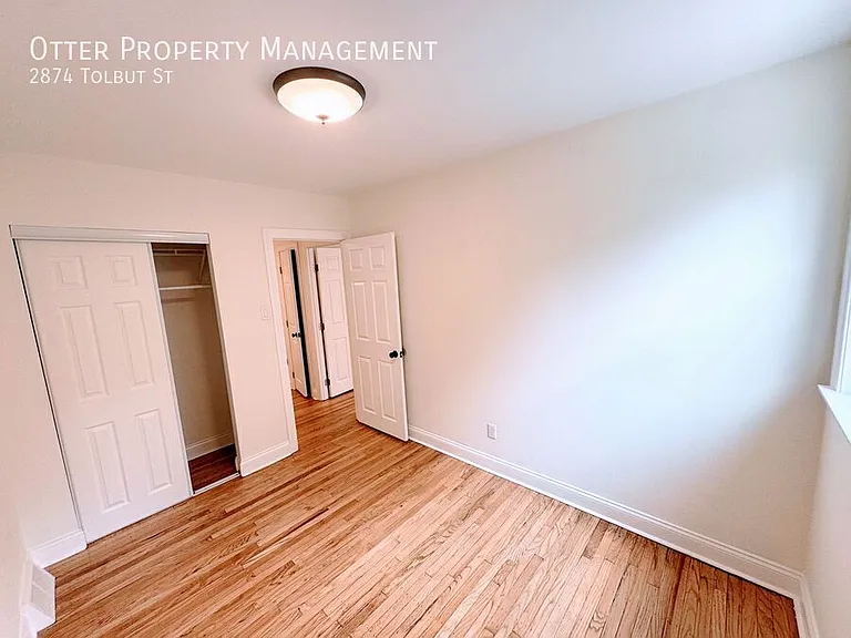 2874 Tolbut St — Photo 24