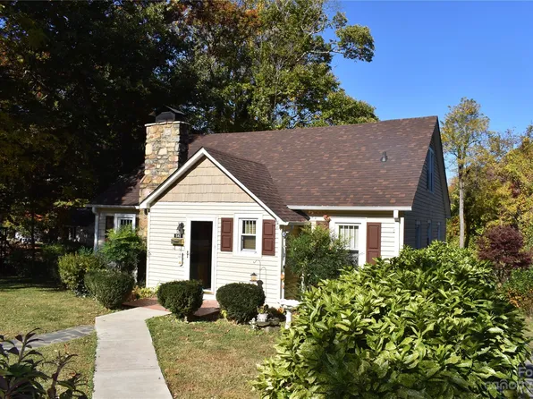 543 State St, Marion, NC 28752