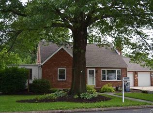 3612 Schoolhouse Ln, Harrisburg, PA 17109