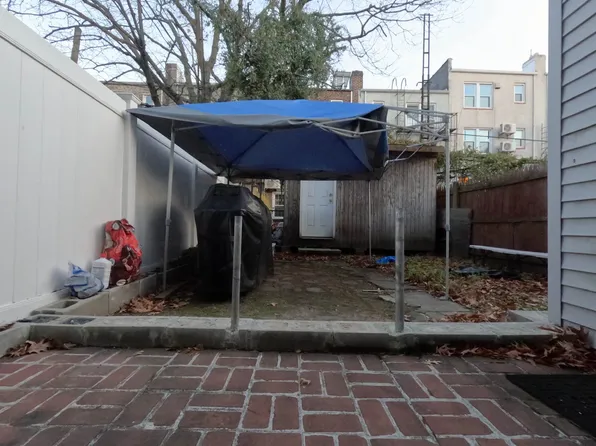 20-45 31st Street image 38 of 40