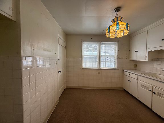 4th image of 2409 Michigan Ave #2