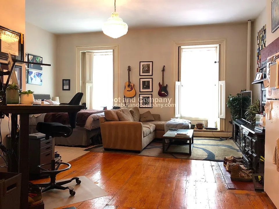 141 Beacon St #4