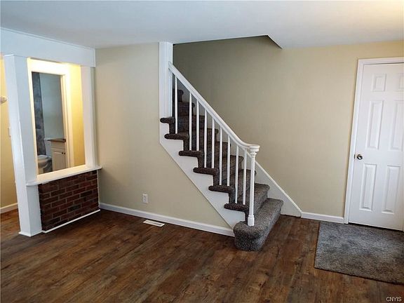 3rd image of 7727 Marie Dr