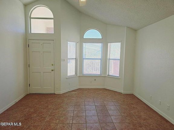 3rd image of 7219 Oval Rock Dr