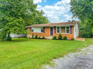 105 Oneal Dr, Vinton, VA 24179