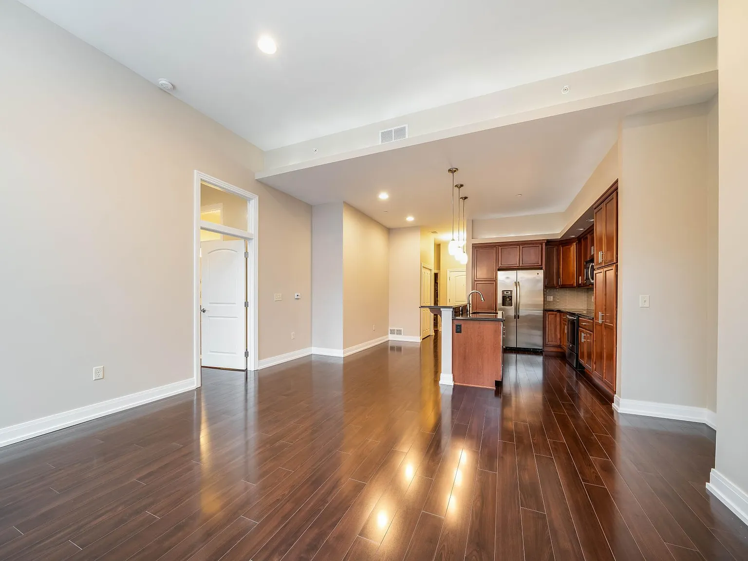 2 bed, 1355 sqft, $2,650 — Photo 2