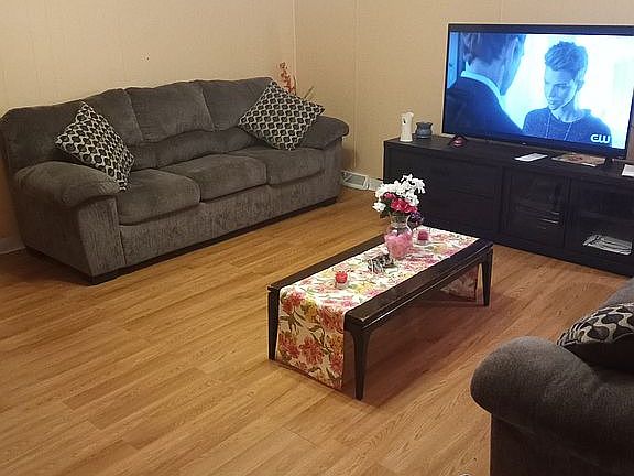 5th image of 68 Carbon Ln