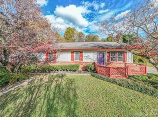 141 Frost Rd, Saluda, NC 28773