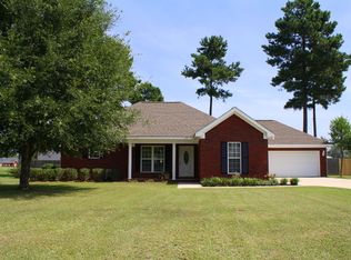 122 Dove Ln, Leesburg, GA 31763