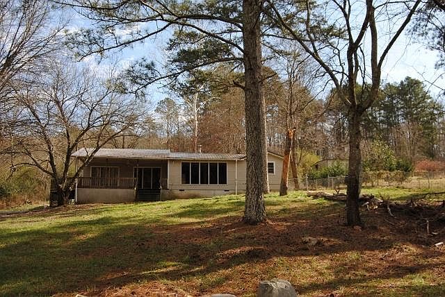 2nd image of 653 Long Hollow Rd
