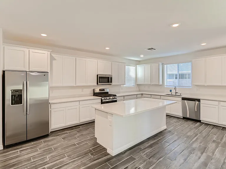 4208 Bayley Skye Ave — Photo 8