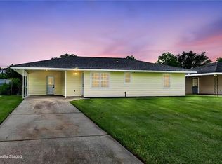109 Tiemaker Rd, Belle Chasse, LA 70037