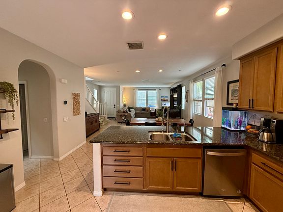 5th image of 752 Nile River Dr