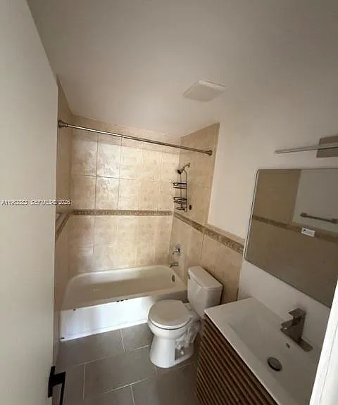 13725 SW 84th St #C — Photo 13