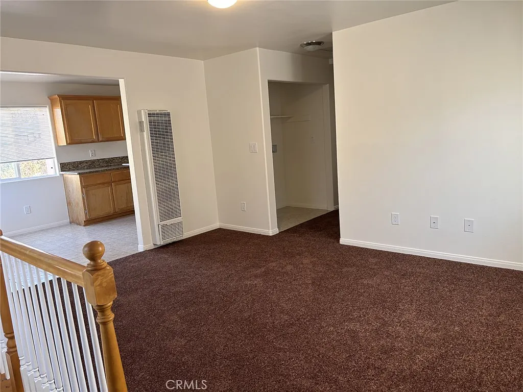 3 bed, 1100 sqft, $2,375 — Photo 3
