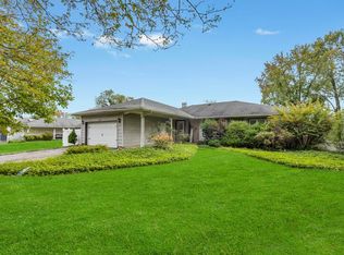 434 S Marginal Rd, Jericho, NY 11753