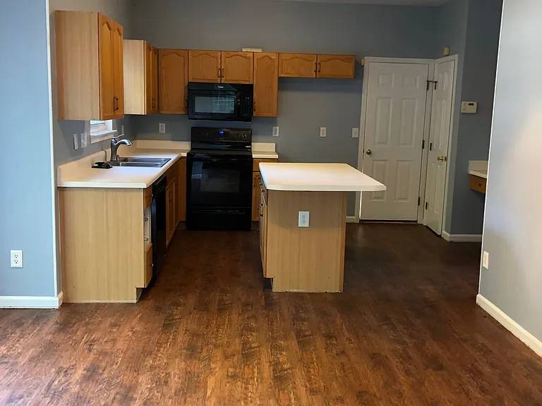103 Shephard Hill Dr — Photo 5