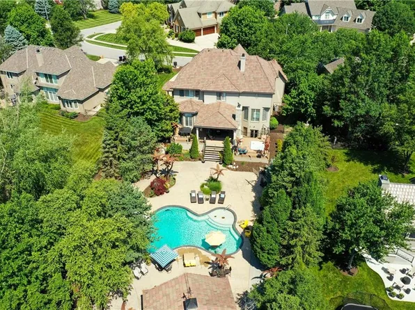 3405 W 154th St, Leawood, KS 66224