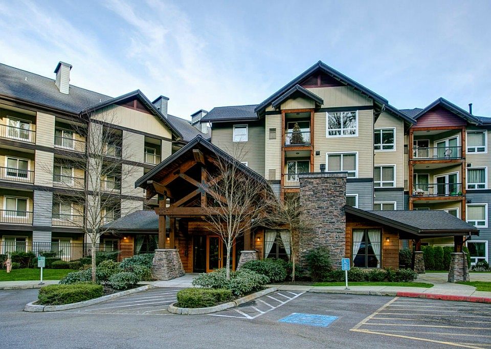 1st image of 18707 SE Newport Way APT 109